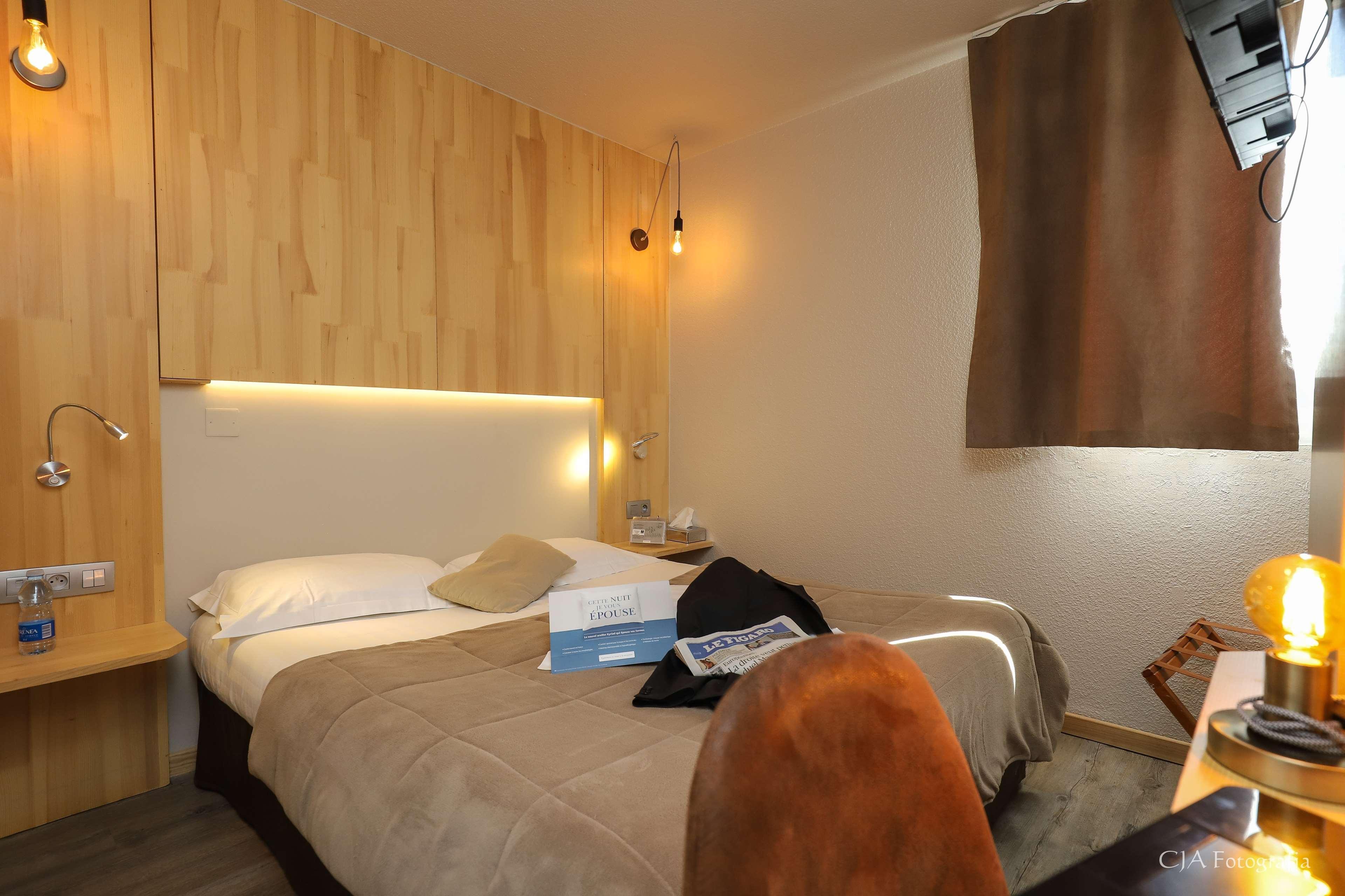 Hotel Kyriad Brive La Gaillarde Exterior foto