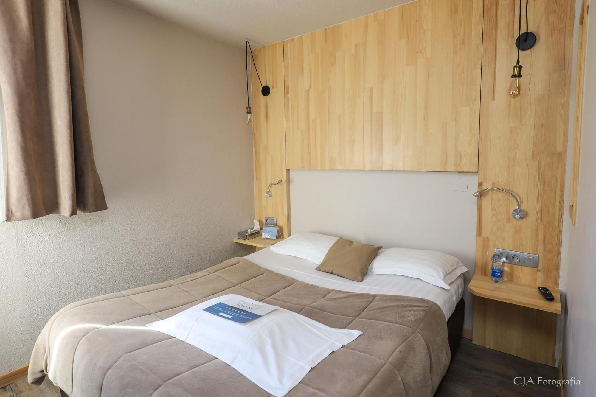 Hotel Kyriad Brive La Gaillarde Exterior foto